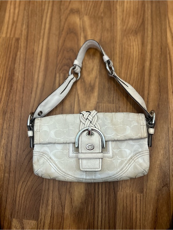 Coach Handbags - 🔥Coach Vintage Signature Jacquard braided bag.
